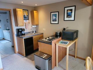 Bayfield Island View Lodging, Bayfield, WI - 3