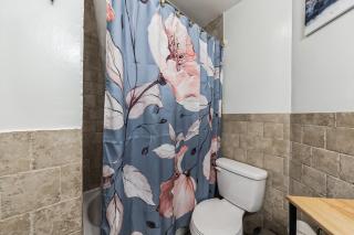 Big & Bright 1BR - Center City - Walk Everywhere! - 7