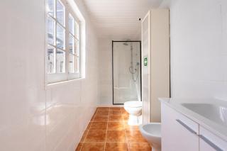 Almeirim House with large terrace and Parking - 8
