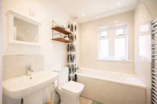 Modern 2-Bed Home in Leiston - 1