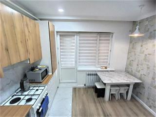 Уютная квартира в верхней части города - Чистый воздух - Двор с площадками - Chong-Aryk - 7