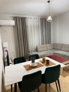 Leo apartaments with sea view - 8