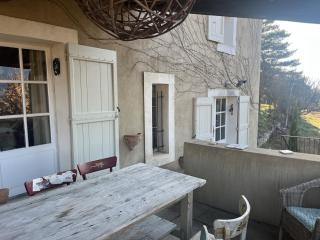 Maison atypique en pleine nature face au Luberon - 3