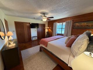 The Piney Woods Cabin - 6