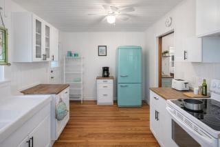 Cabin in Tybee Island, Georgia - 2