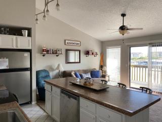 Relaxing Lakefront Condo for your Getaway - 2