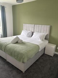 Home in Glasgow3BR -Ziplinks - Sleeps 6 G51 - 5