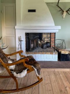 Stort Hus Med Utsikt Över Skogssjö - Hölö - 9