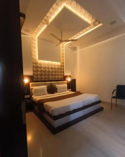 Hotel Prime StarTaj And Restaurant #5 Minute distance From Taj Mahal #Best Rated Area #Family Prefered #Free 5g Internet - 5