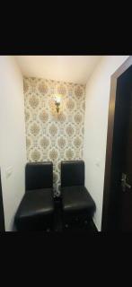 Hotel Premium Affordable Rooms by SOT #Near tajmahal East Gate#Best Rated #Inhouse Parking #Hygiene Guarantee - 3