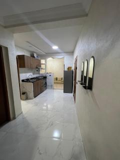 Central with workspace fiber optics private parking - 1