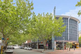 REGL20/11 - East Perth Escape - 7