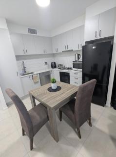 Luxury Retreat with Aquarium in 1B Tweed Apartment - 2