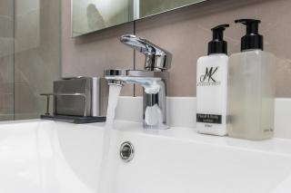 Bluestone - Studio Apartment, Rosebank - 2