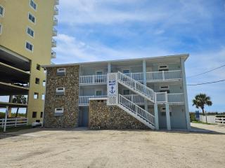 Oceanfront 1BR King • Ground-Floor Patio • Dog Friendly • Blue Mist 101 - 2