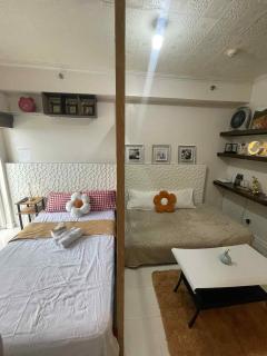 Tagaytay Condo with overlooking - 8