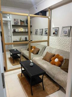 Tagaytay Condo with overlooking - 9