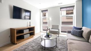 Landing Incredible 1BD Rooftop Lounge Gym - 8