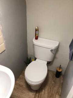 25 mins to Kilkenny,Cashel - 3