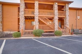 Golfers Oasis with Pool! 3 Mi to Table Rock Lake - 6