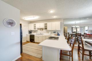 Golfers Oasis with Pool! 3 Mi to Table Rock Lake - 3