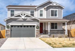 Stylish Luxury Suite: Hot Tub, Mini Golf, MT-Views - Apartment - 6