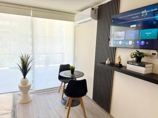 Style & Comfort in Santiago Downtown subway Wifi AC - 1