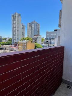 Departamento Económico con balcón - 5