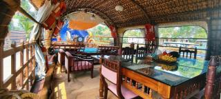 Aura Houseboats - 4