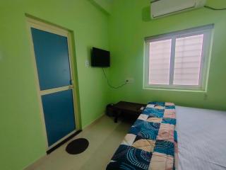 Hotel O Candle Light Inn - 5