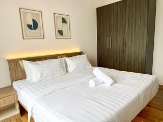 Modern 1 bedroom Silverscape - Free Parking - 9