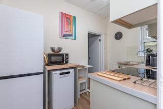 Modern Studio With Free Parking And Garden - 6