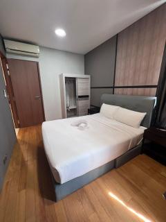 Sky Suite KLCC By near klcc - 1