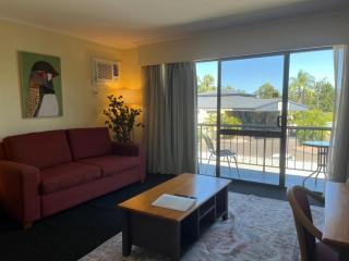 Charming Suite Easy Access 2 CBD by Custom Bnb Hosting - 7