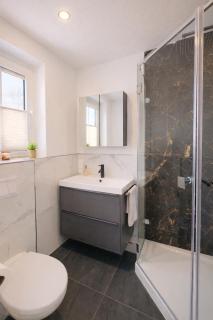 Exklusiv Haus Pietsch - Perfekt für Geschäftsreisende, Monteure und Familien - Boxspringbetten - Smart TV - Garten - 5