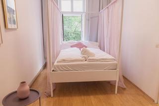 Comfy 2BR Apt, Central Located and Spacious - 9