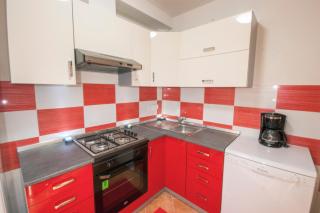 Villa Anton, a luxurious rustic villa in a peaceful setting - 9