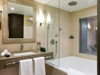 Sofitel Marseille Vieux-Port - 8