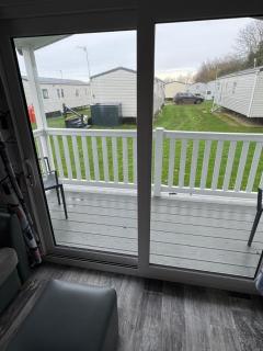 Lovely Caravan With Decking At Broadland Sands In Suffolk Ref 20178Bs - 7