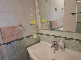 2 Apartments, 150 m from the Beach, Garden & Barbecue - 2