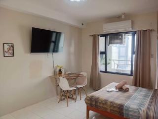 Manila Bay View Mansion Malate by Carnivale Inn - 3