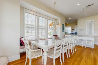3-Bedroom Home Located in Destin Pointe Near shops and dining - 5