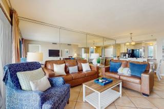 2nd Floor Lovely Condo Great Amenities Gulf View Large Balcony - 8
