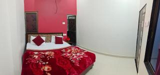 Krishna guest House - 600 meter away from ram mandir - 3