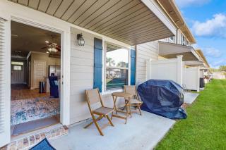 Two-story townhome near the beach with WiFi washer and dryer - 9