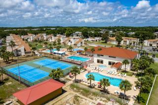 Resort condo with putt-putt gym pools hot tub tennis & beach access - 7