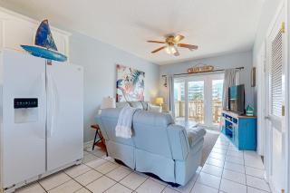 Sound-front home with fishing dock balcony sundeck & easy beach access - 6