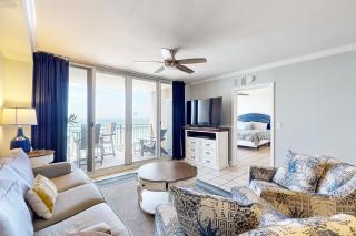 Beachfront Condo with gorgeous views shared pool & beach access - 6