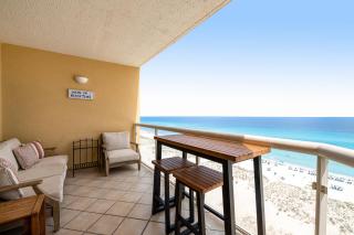 Oceanfront Condo with Free WiFi Central AC W&D Shared Hot Tub Outdoor Pool Gym - 9