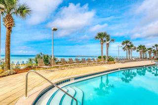 Oceanfront condo with outdoor pool & high-speed WiFi - 7